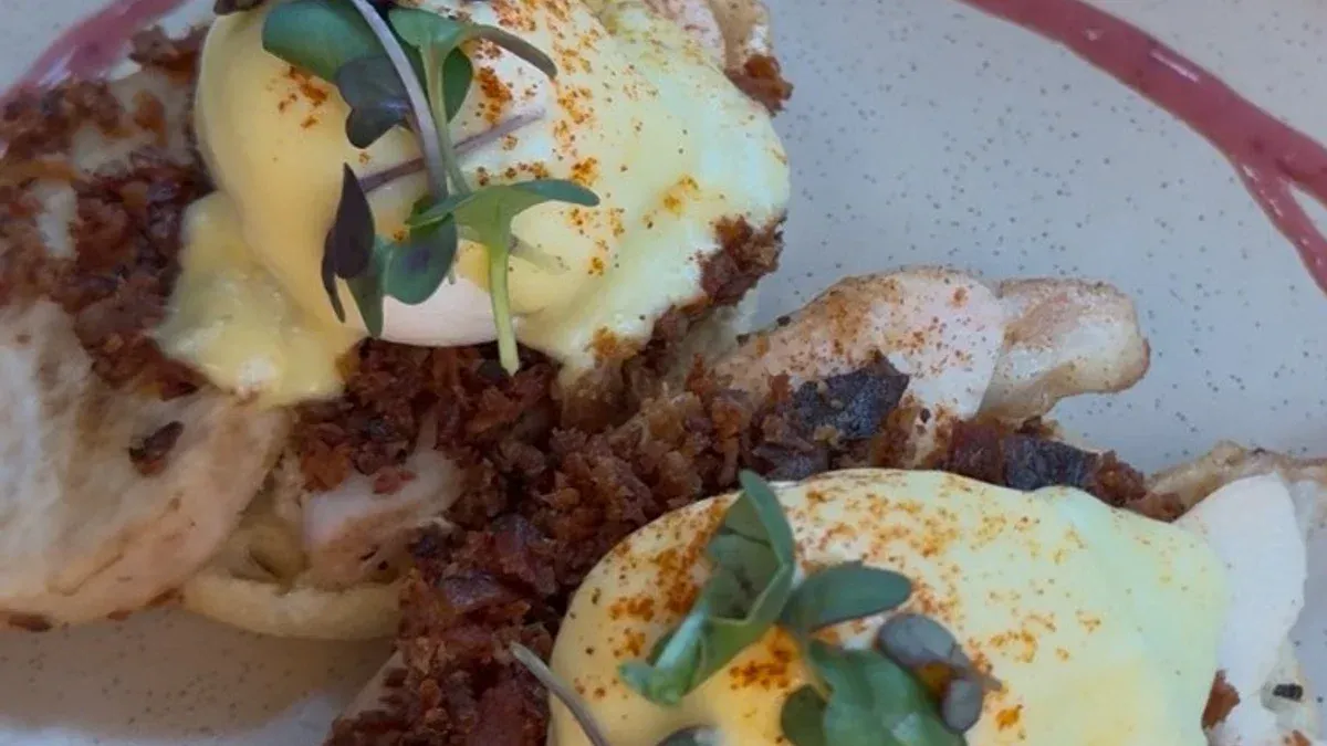Thanksgiving Weekend Feature – Turkey Bacon Benny